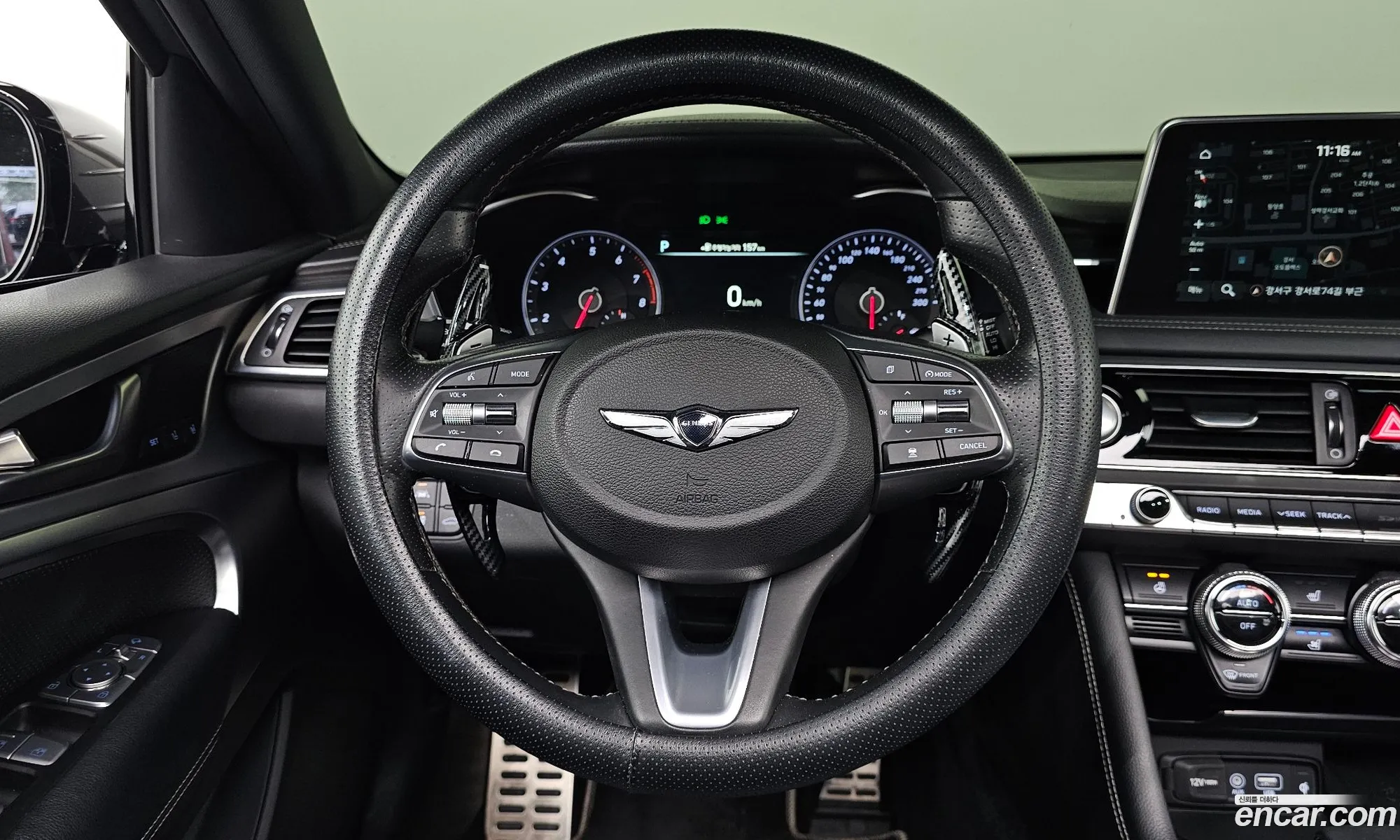 Genesis G70 2018 — 10