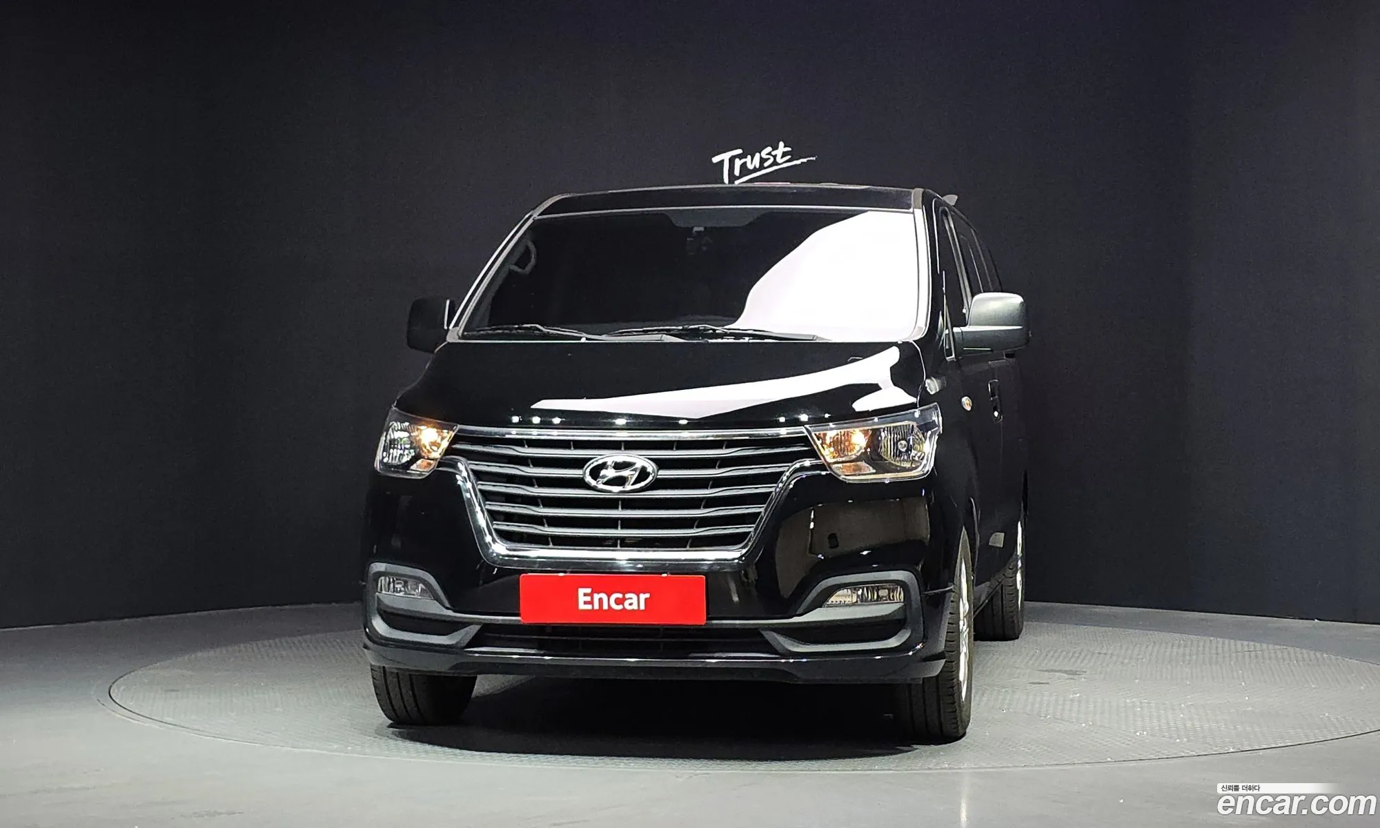 Hyundai Grand Starex 2020 — 29