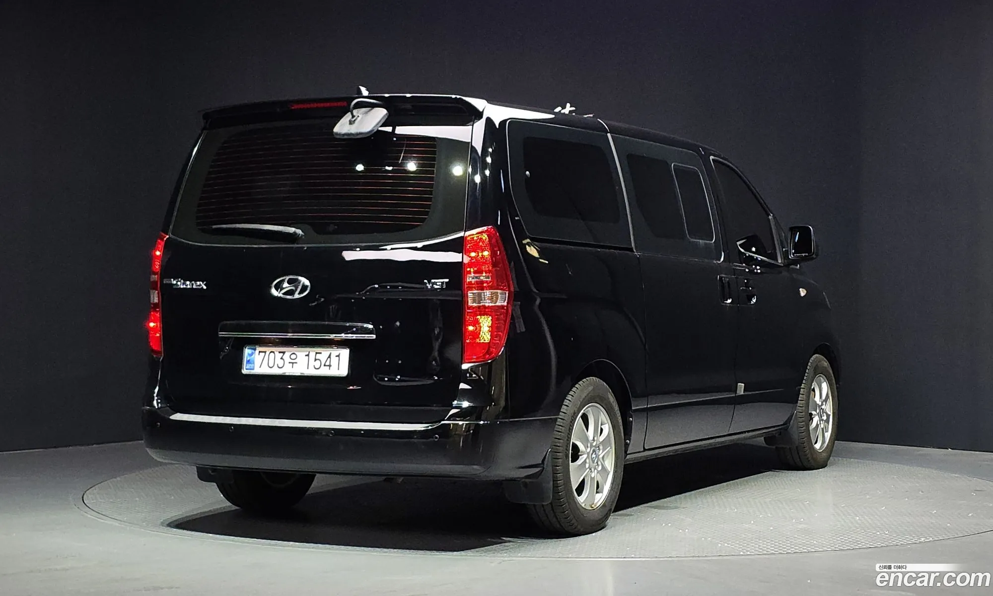 Hyundai Grand Starex 2020 — 28