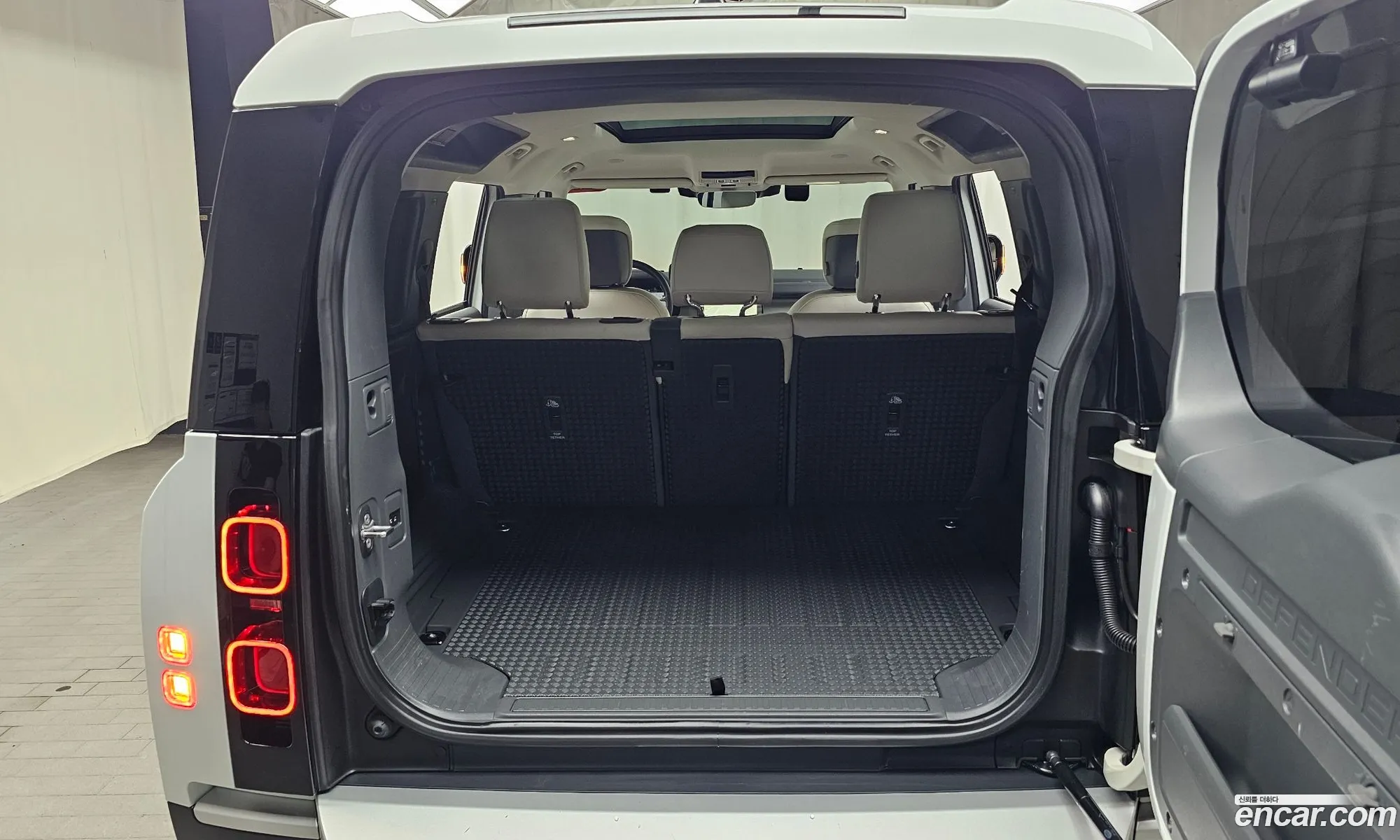 Land Rover Defender 2022 SALEA7BW5P2115519 — 14