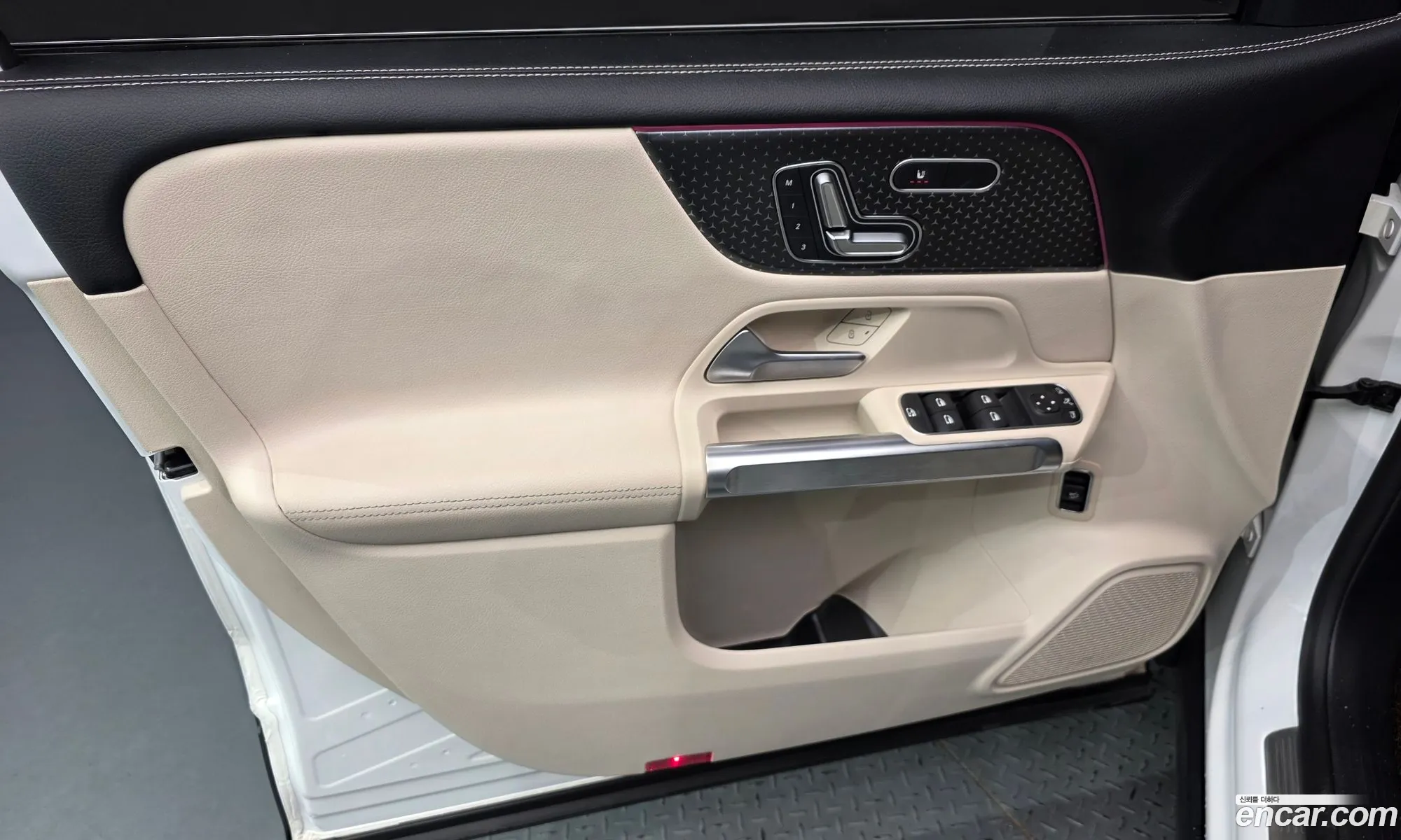 Mercedes-Benz GLB-Class X247 2024 — 16