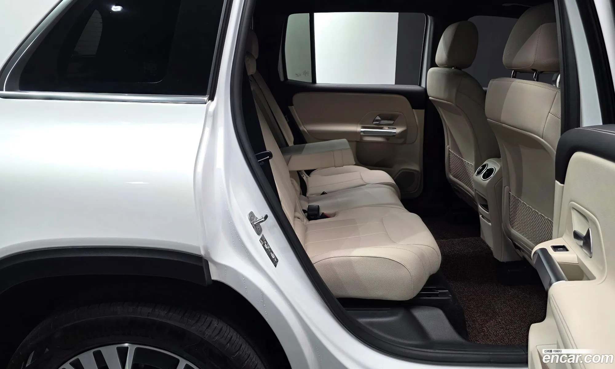 Mercedes-Benz GLB-Class X247 2024 — 17