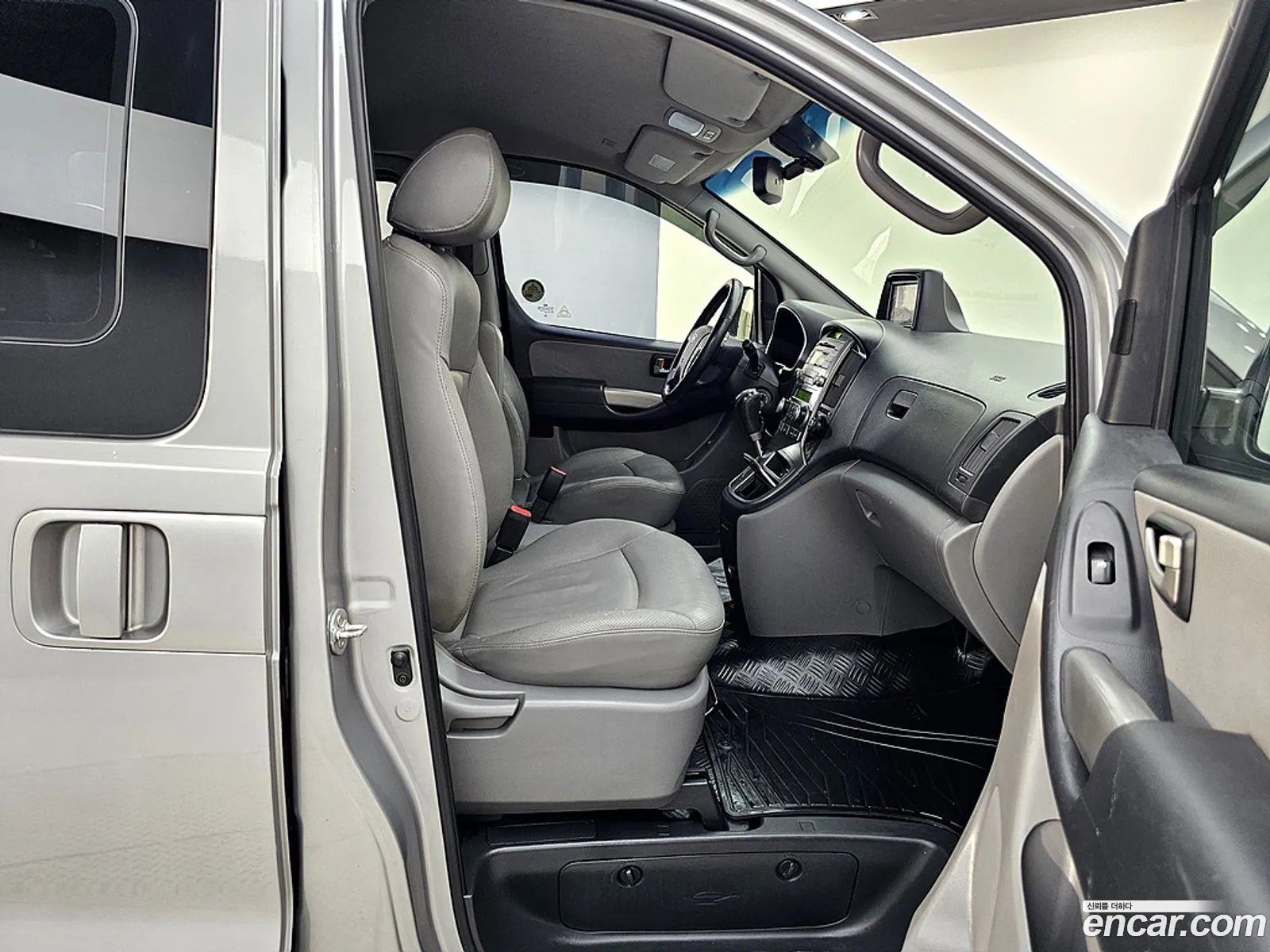 Hyundai Grand Starex 2012 — 4