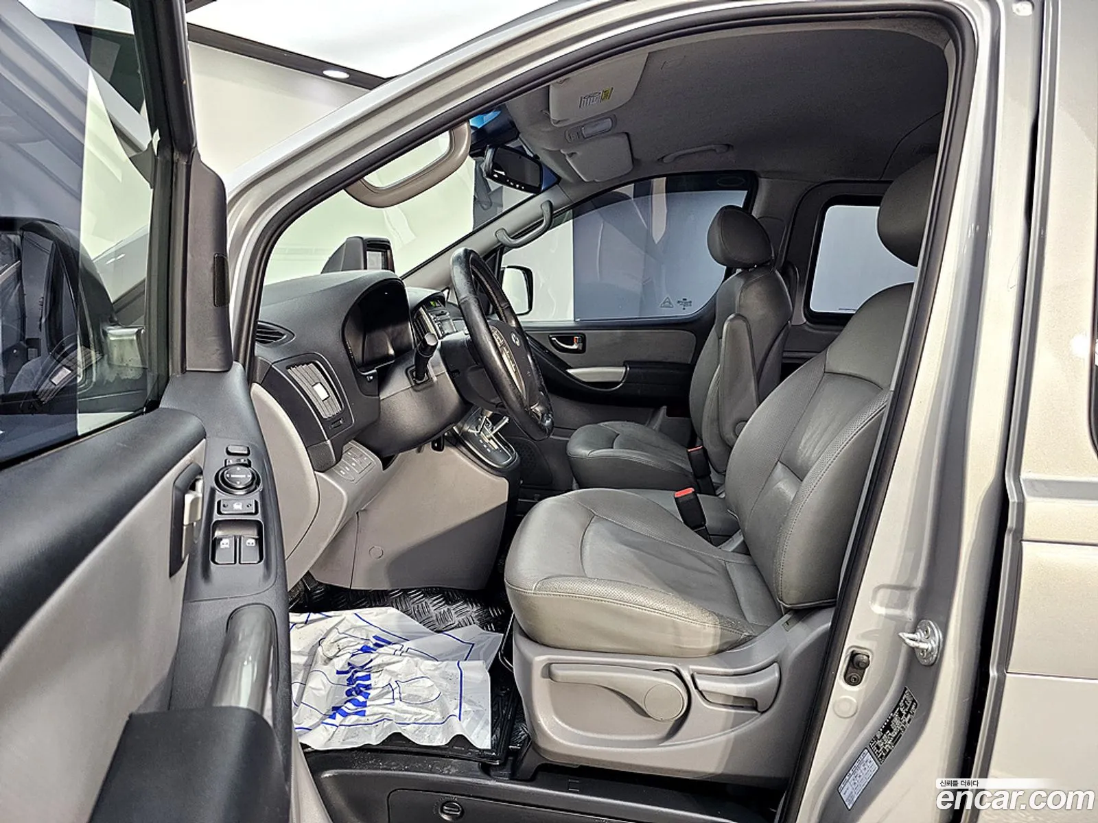 Hyundai Grand Starex 2012 — 5