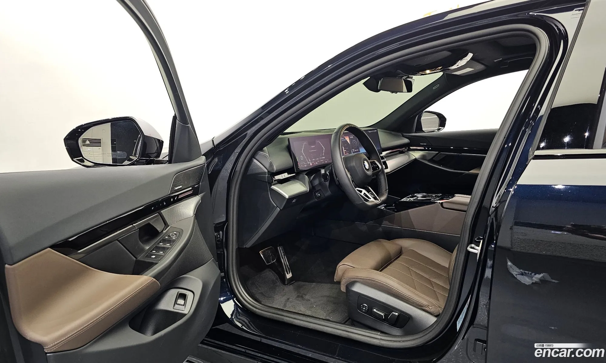 BMW 5 Series 2024 — 28