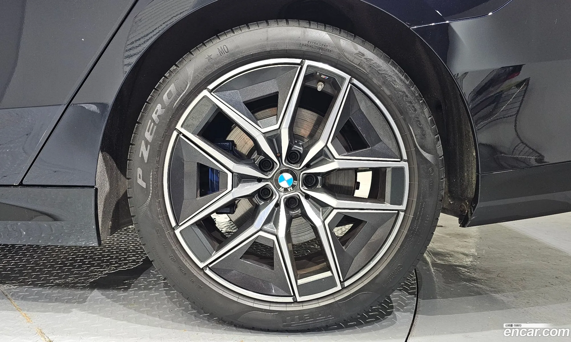 BMW 5 Series 2024 — 3