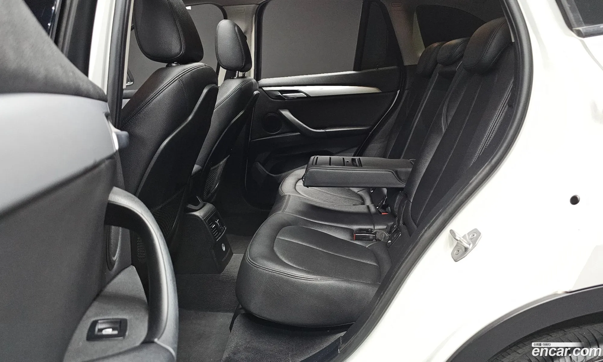 BMW X1 2016 WBAHT9102G5F14152 — 31
