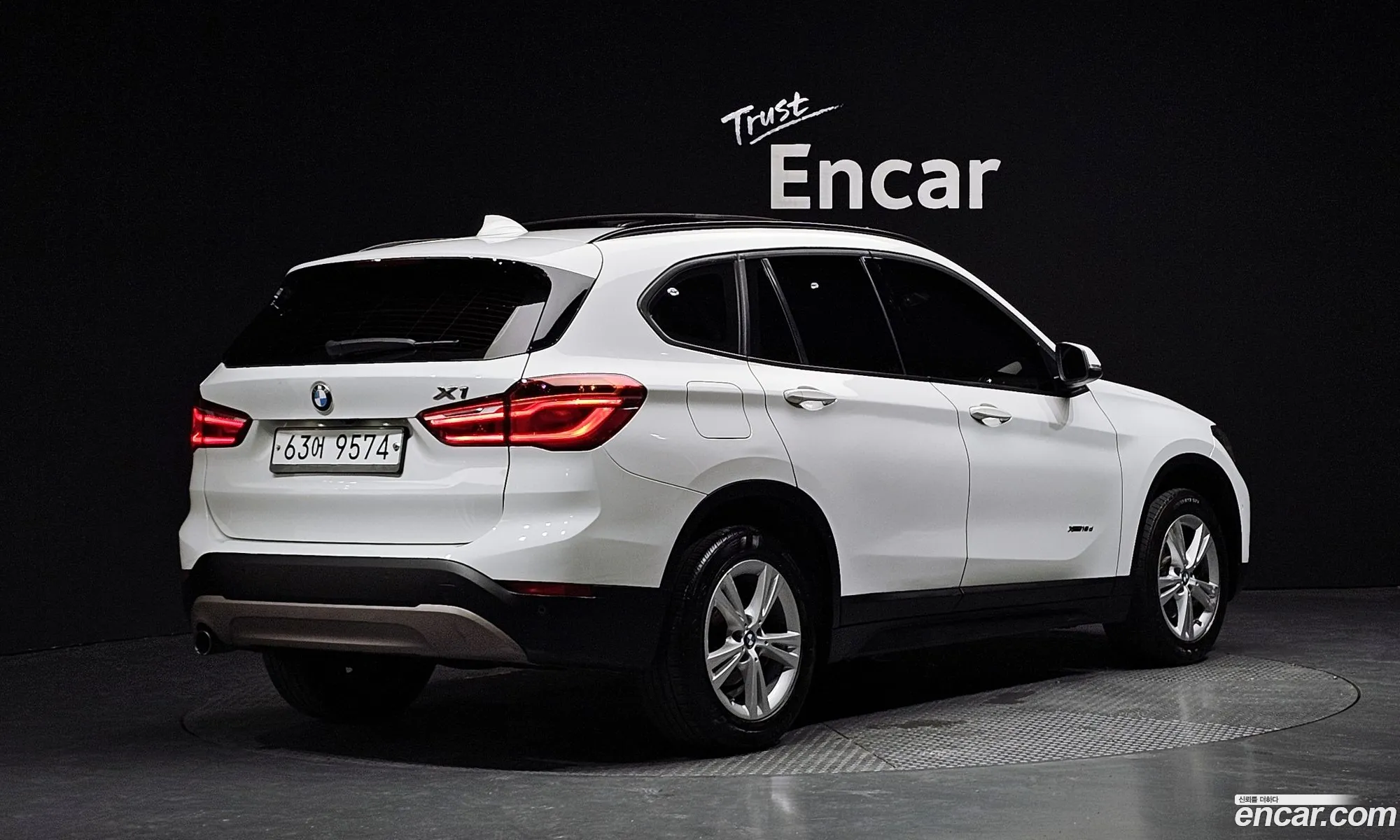 BMW X1 2016 WBAHT9102G5F14152 — 33
