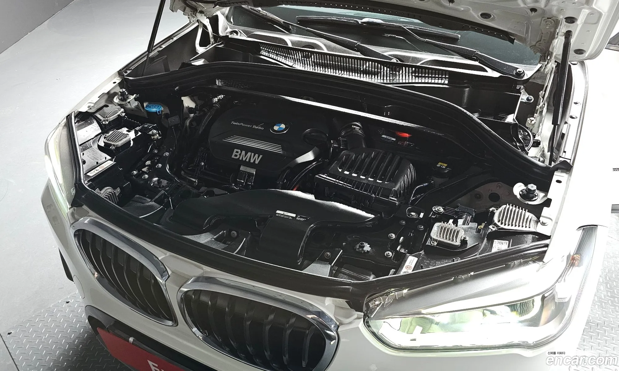 BMW X1 2016 WBAHT9102G5F14152 — 3
