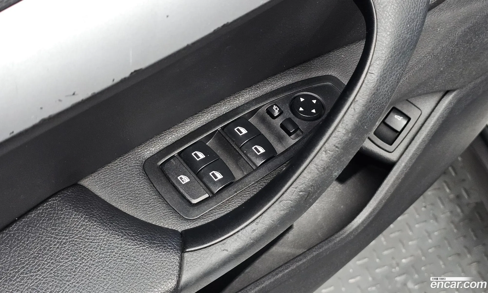 BMW X1 2016 WBAHT9102G5F14152 — 29