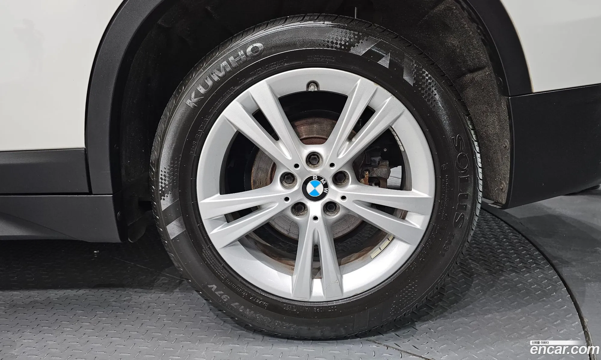 BMW X1 2016 WBAHT9102G5F14152 — 32