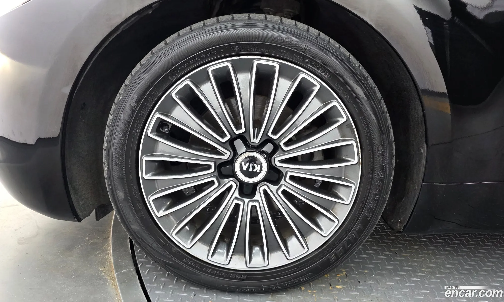 Kia K9 2012 — 11