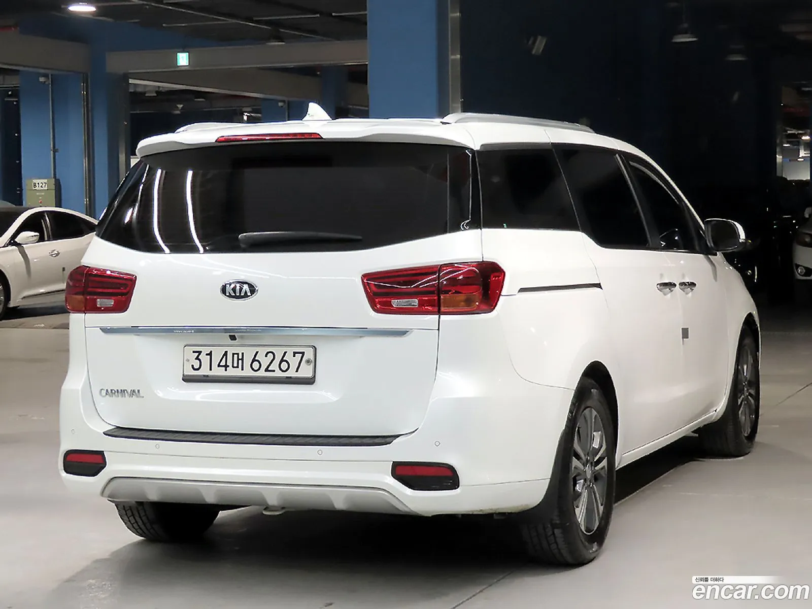 Kia Carnival 2019 — 18