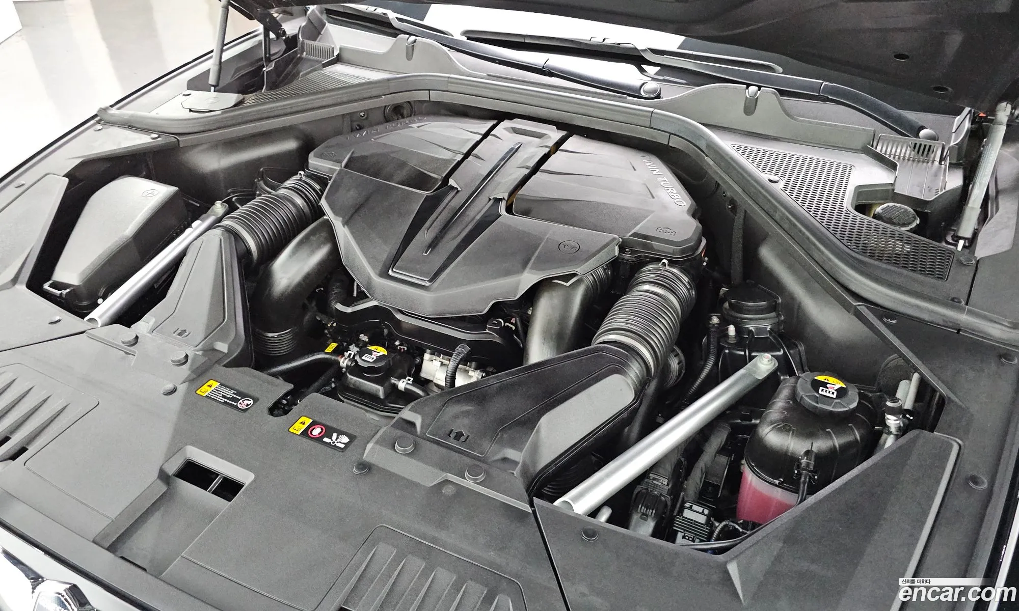 Genesis GV80 2022 — 24