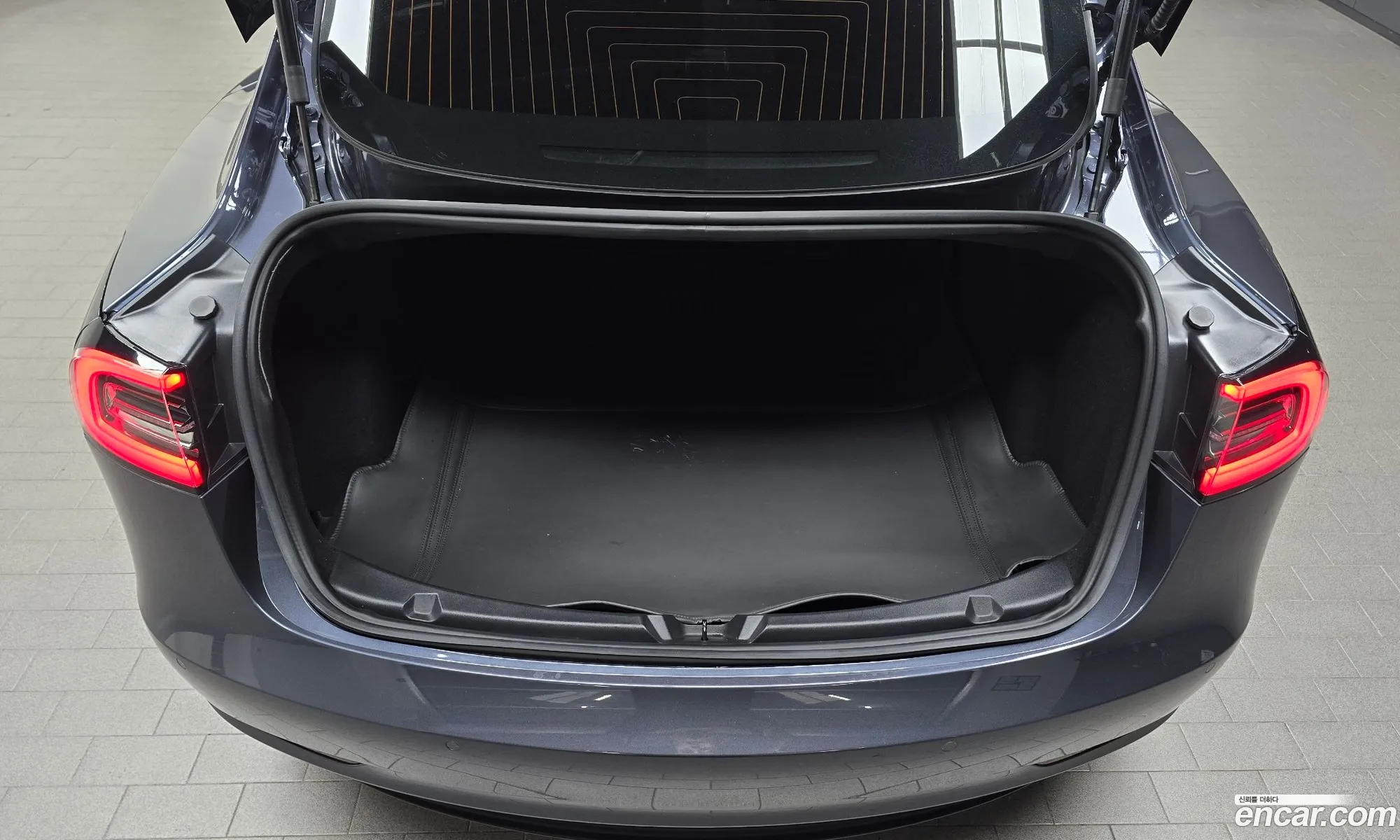 Tesla Model 3 2020 — 27