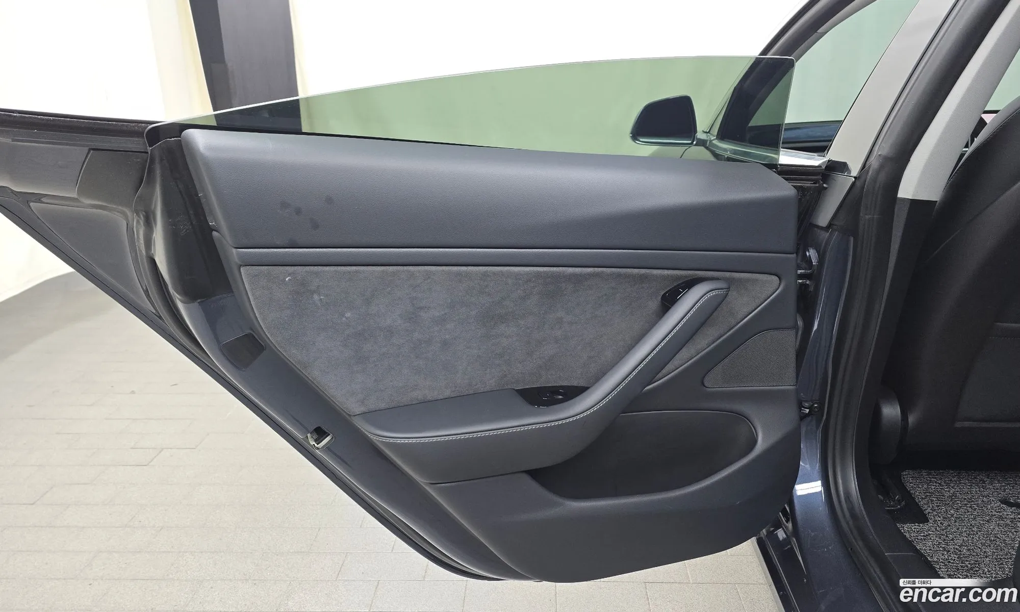 Tesla Model 3 2020 — 19