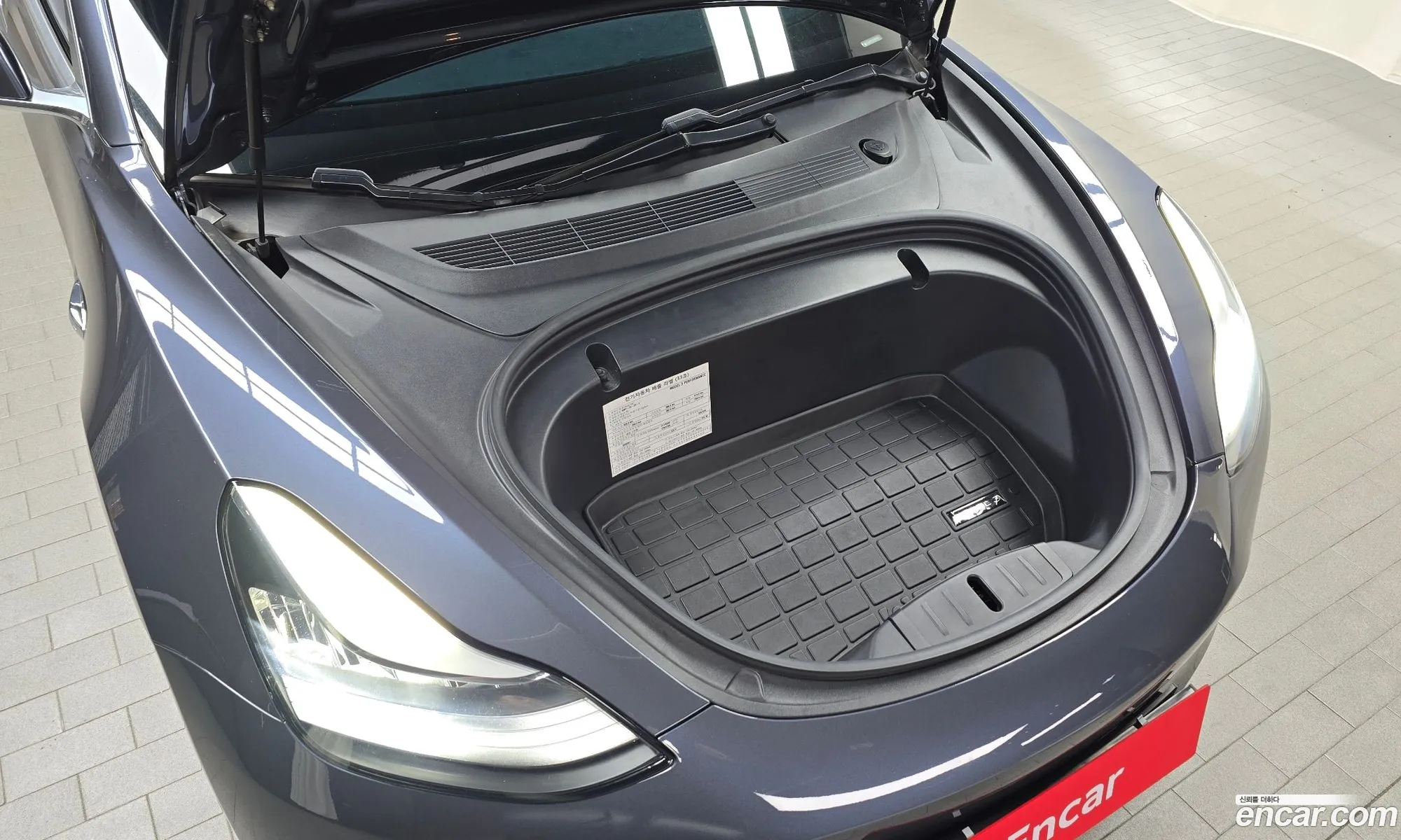 Tesla Model 3 2020 — 8