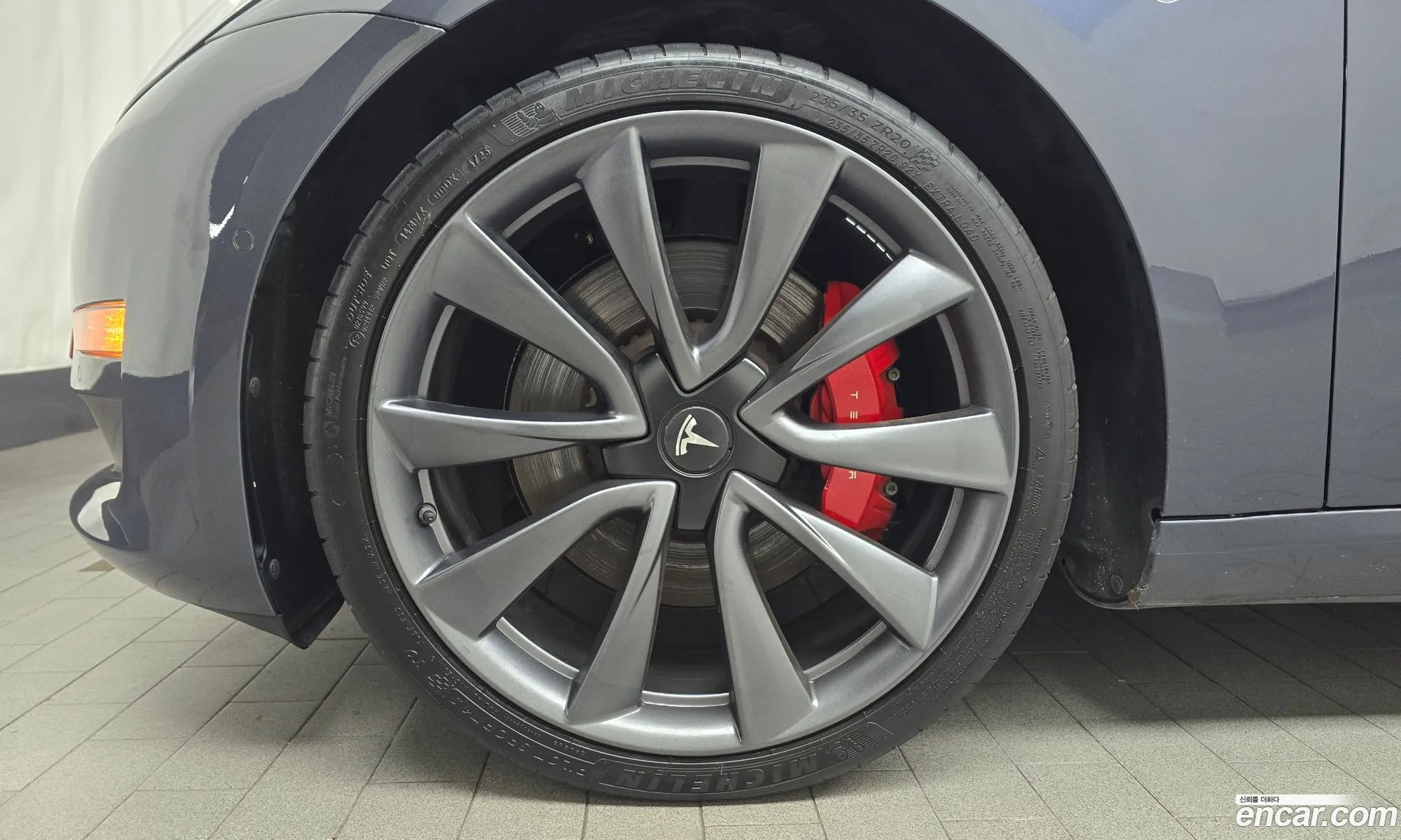 Tesla Model 3 2020 — 5