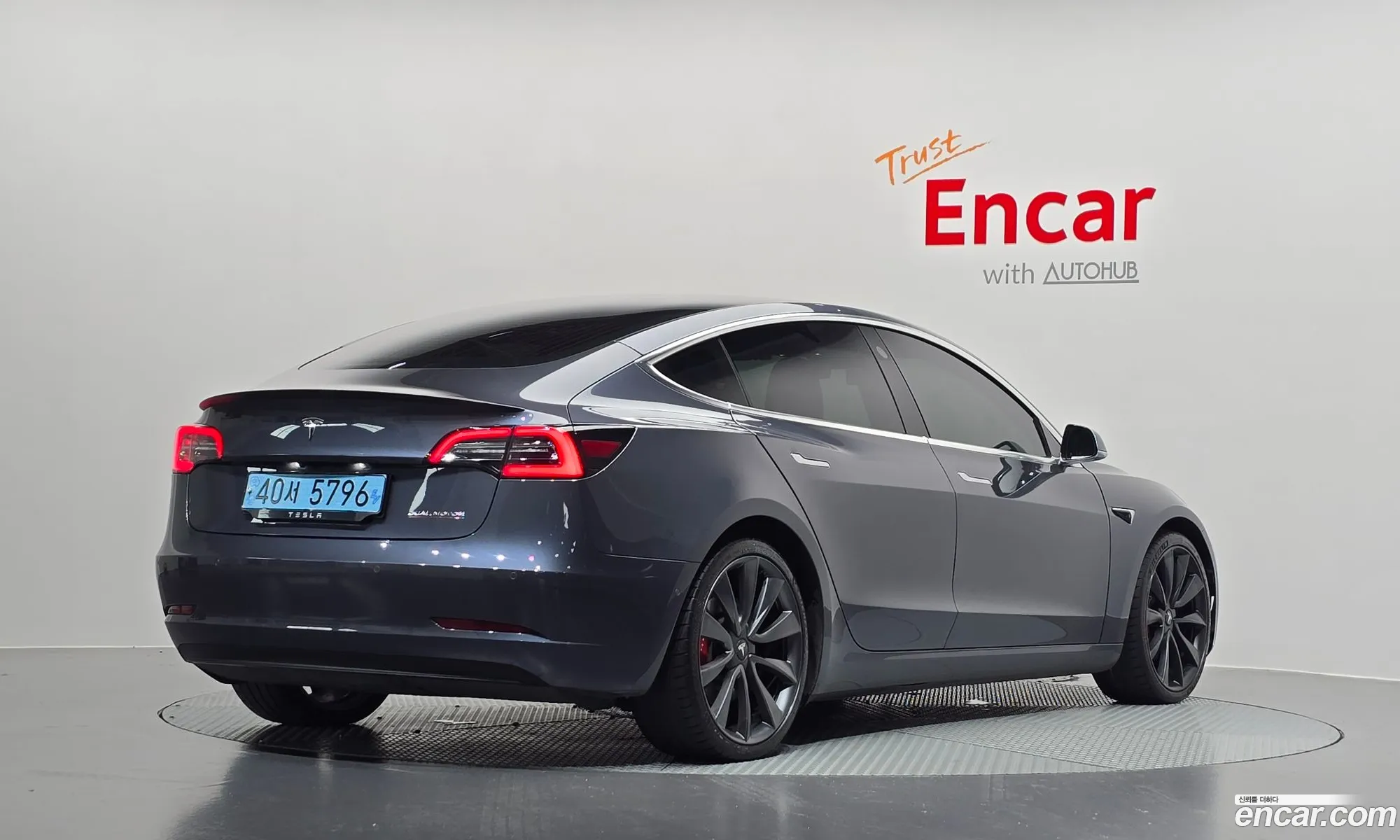 Tesla Model 3 2020 — 24