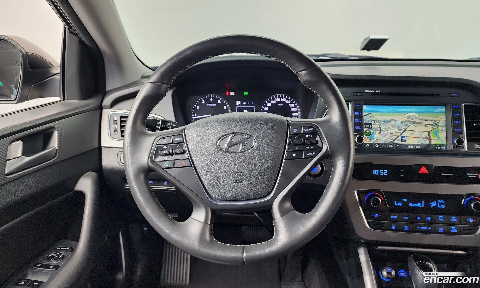 Hyundai LF Sonata 2016 — 2
