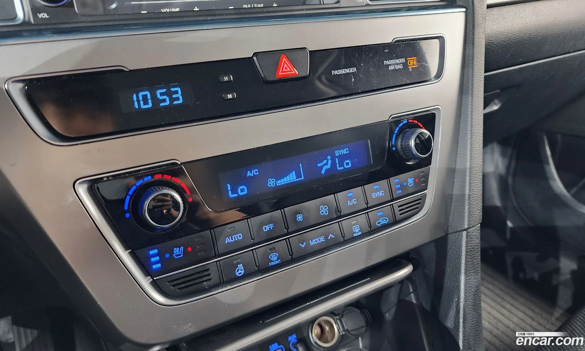 Hyundai LF Sonata 2016 — 31