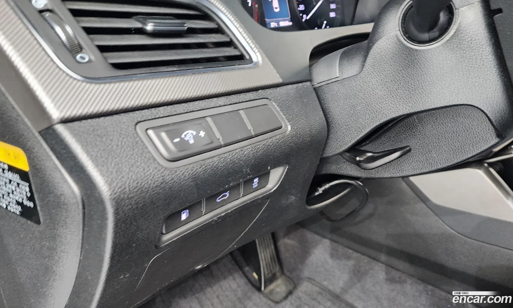 Hyundai LF Sonata 2016 — 17