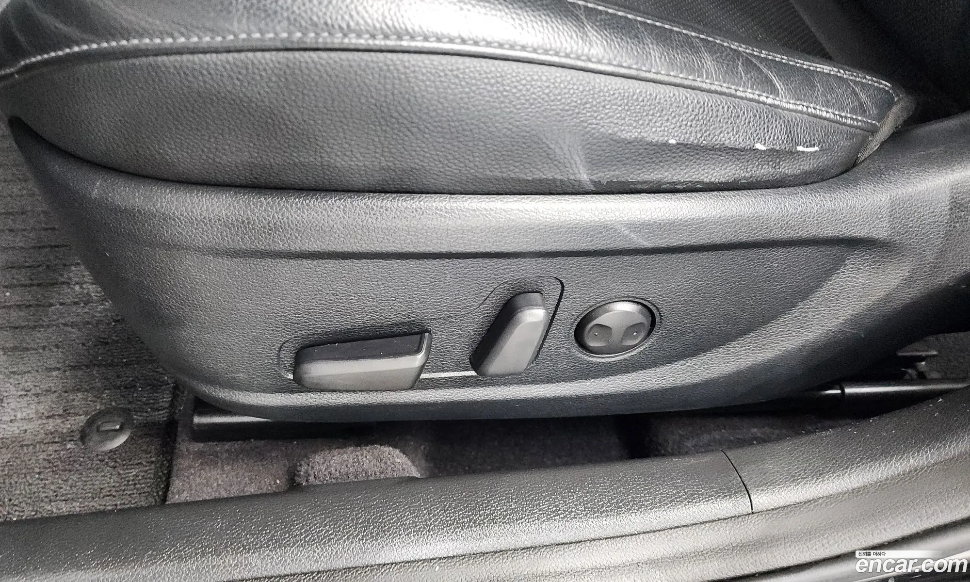 Hyundai LF Sonata 2016 — 23