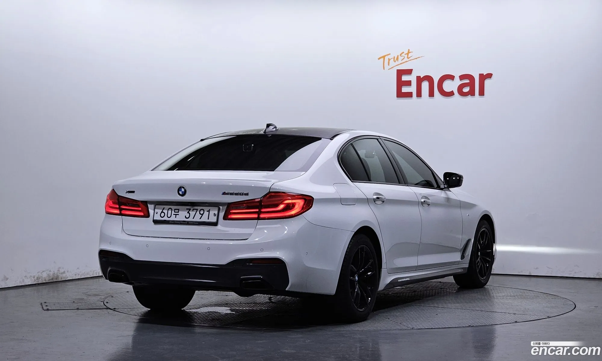 BMW 5 Series 2018 WBAJC5107JWE55224 — 6