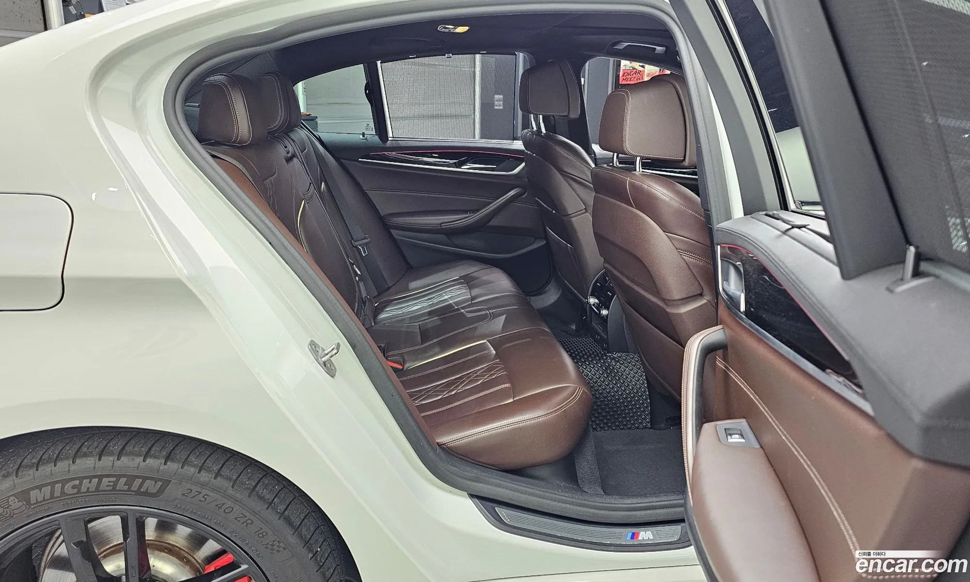 BMW 5 Series 2018 WBAJC5107JWE55224 — 16