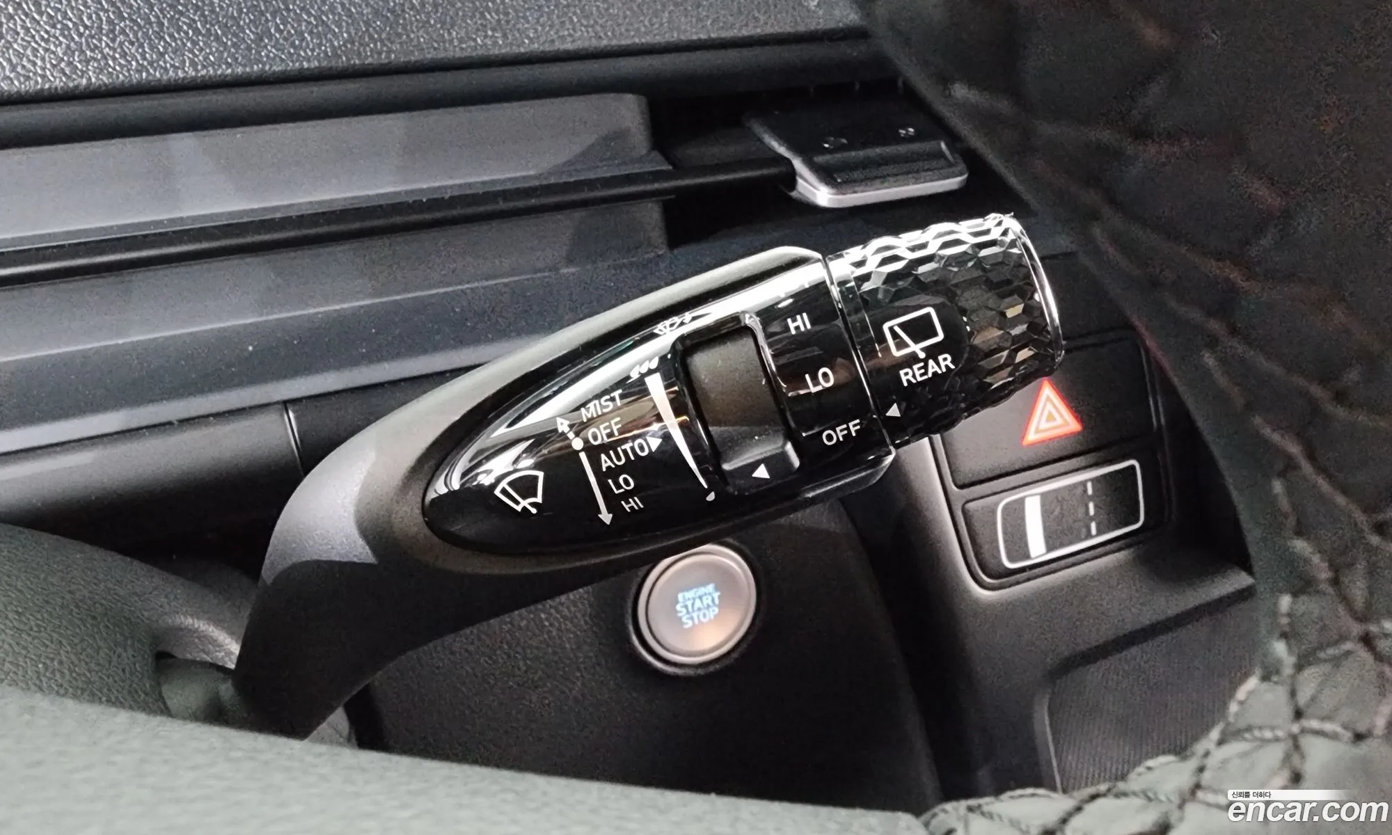 Hyundai Staria 2025 — 32
