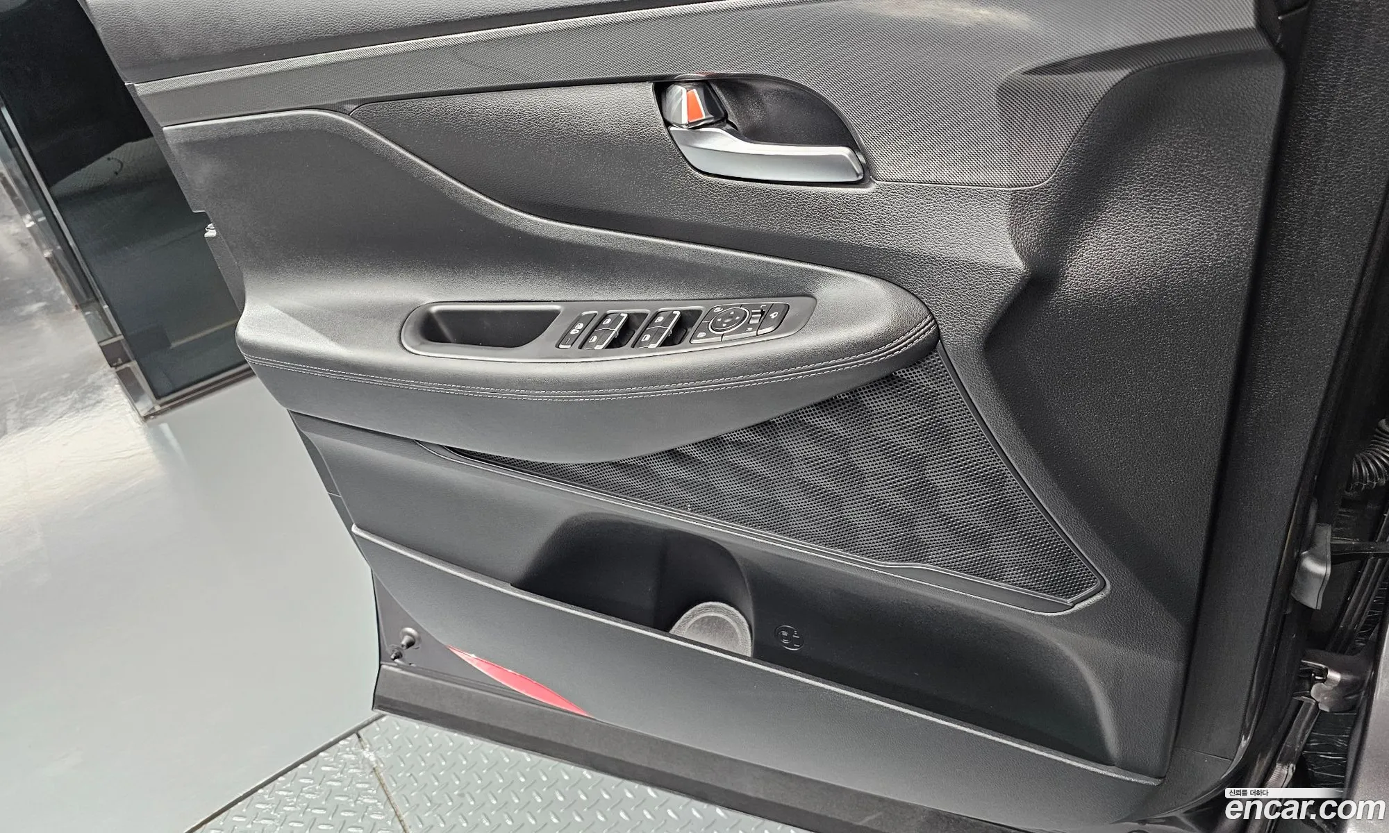 Hyundai Santa Fe 2023 — 16