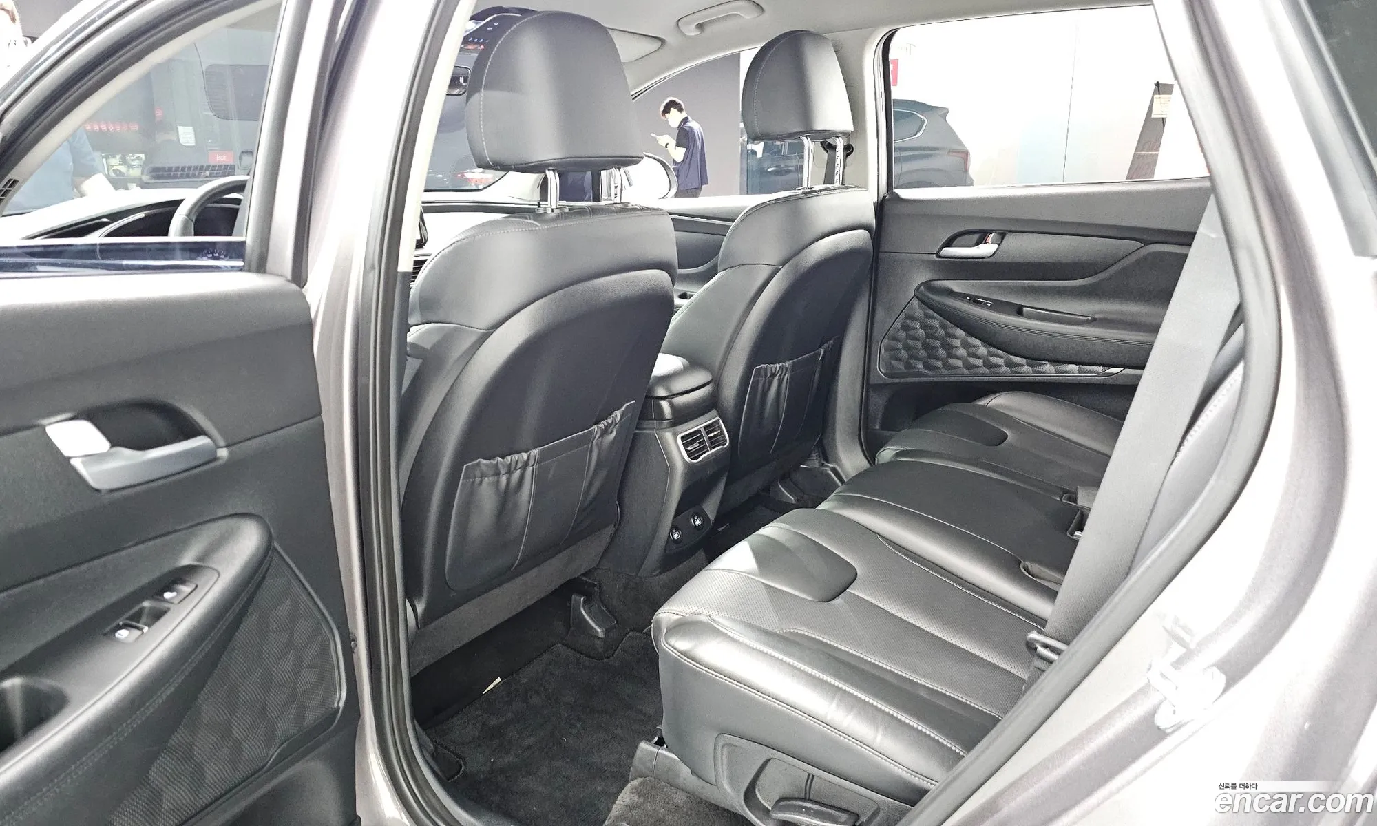 Hyundai Santa Fe 2023 — 17