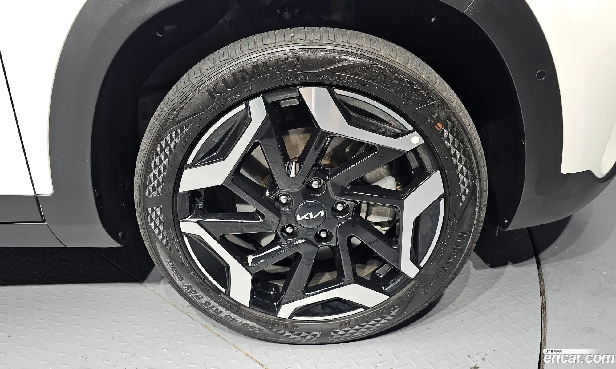 Kia Seltos 2023 — 23