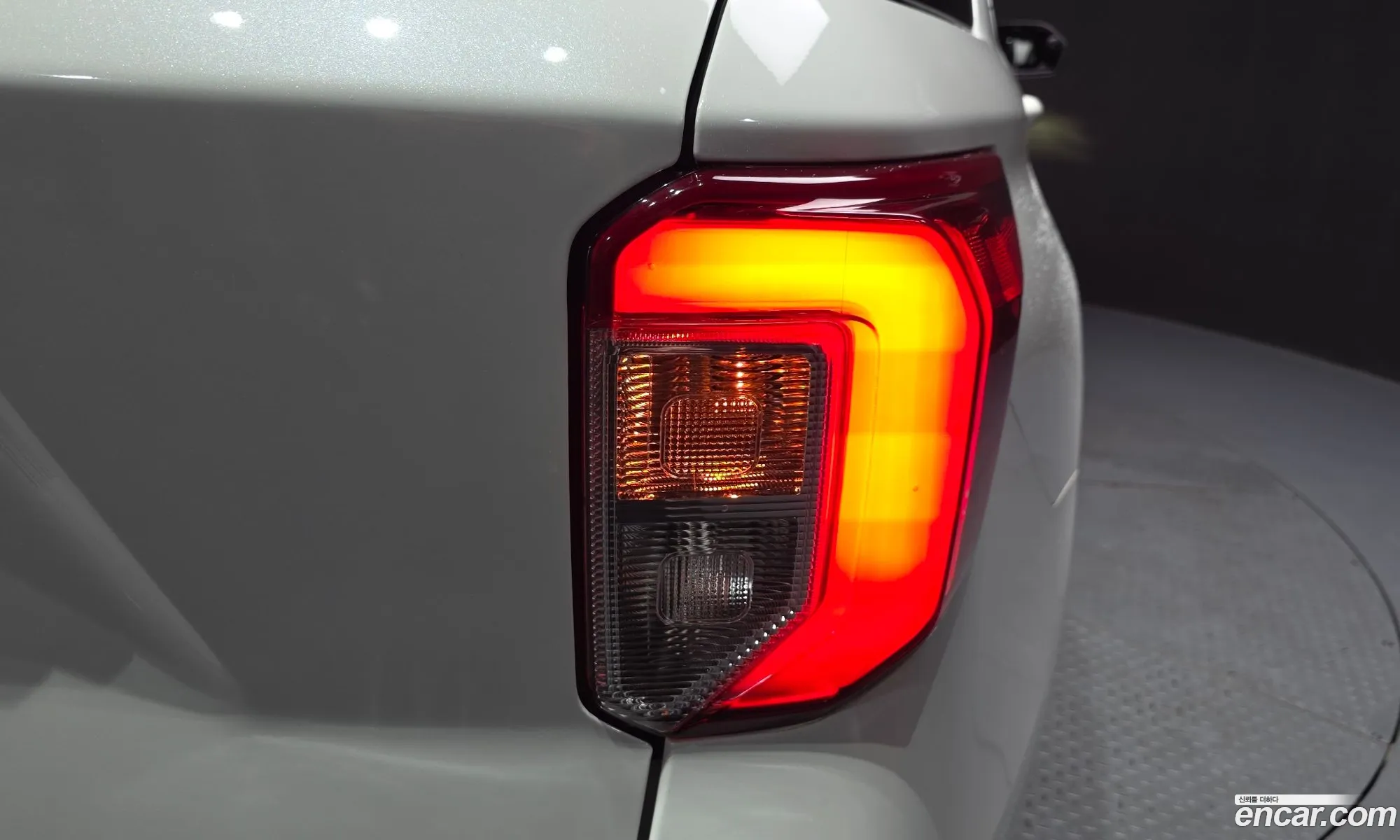 Ford Explorer 6th Gen 2022 1FMSK8FH2NGC12813 — 8