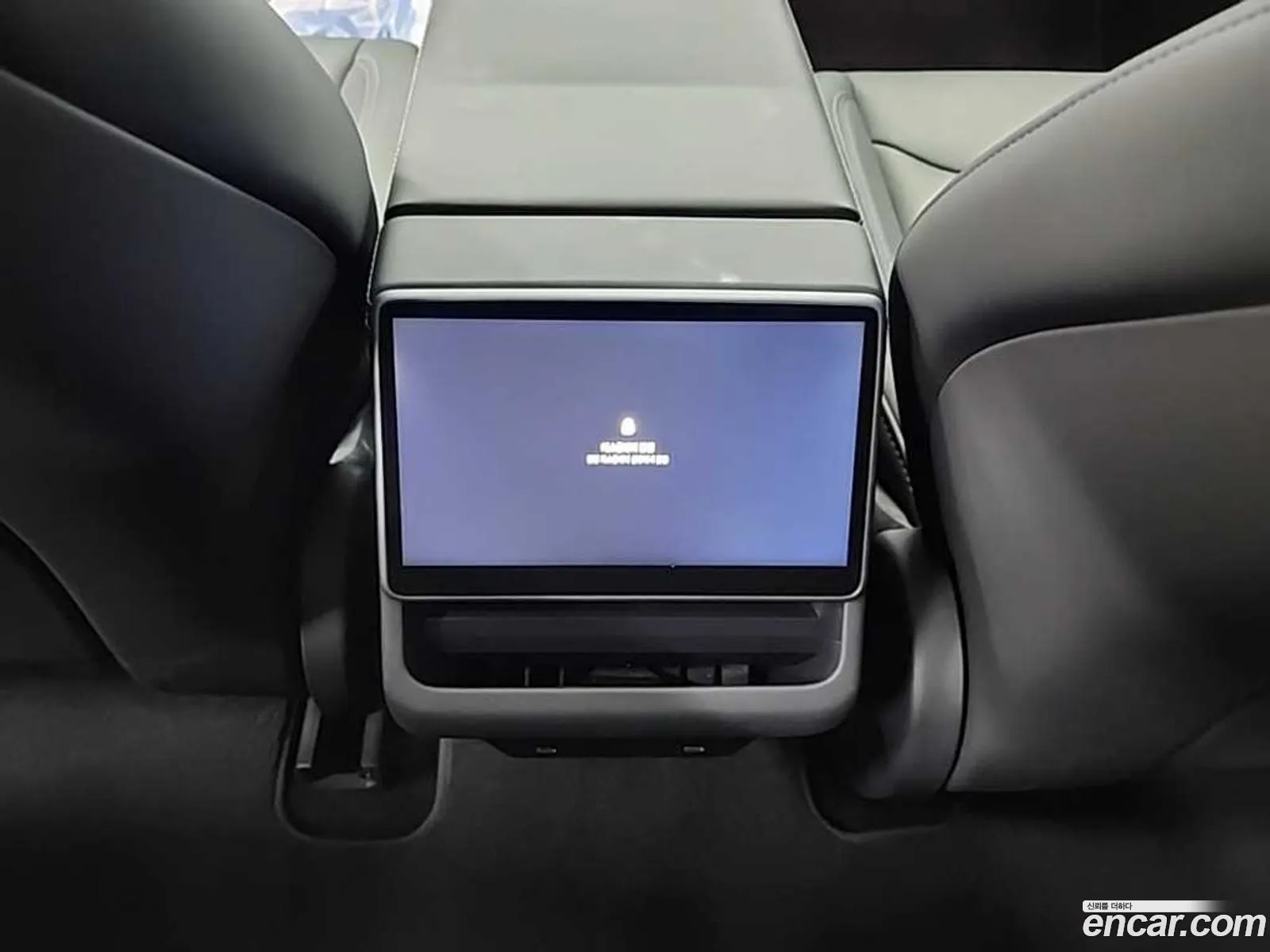 Tesla Model 3 2024 — 12