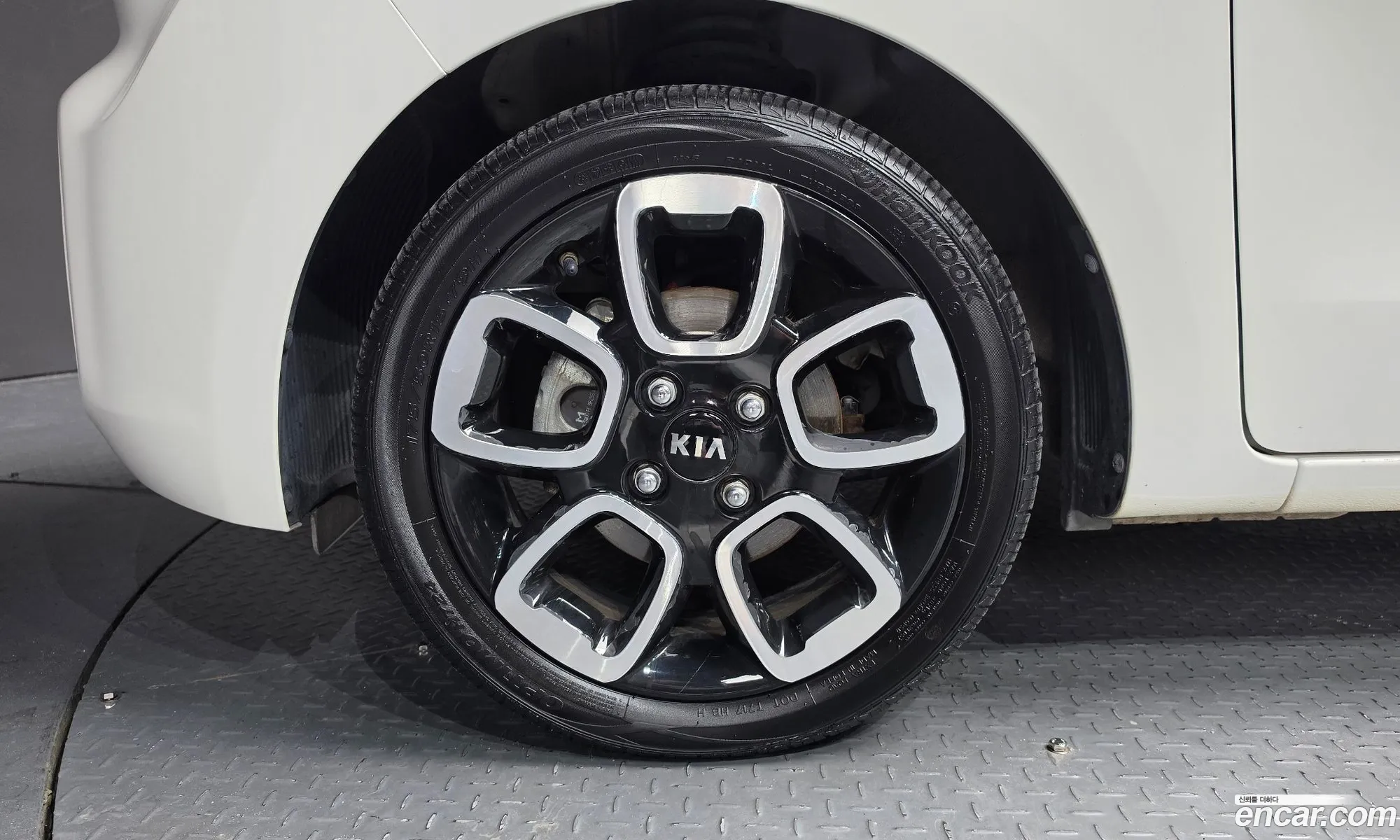 Kia Ray 2019 KNACK811BKT219282 — 3