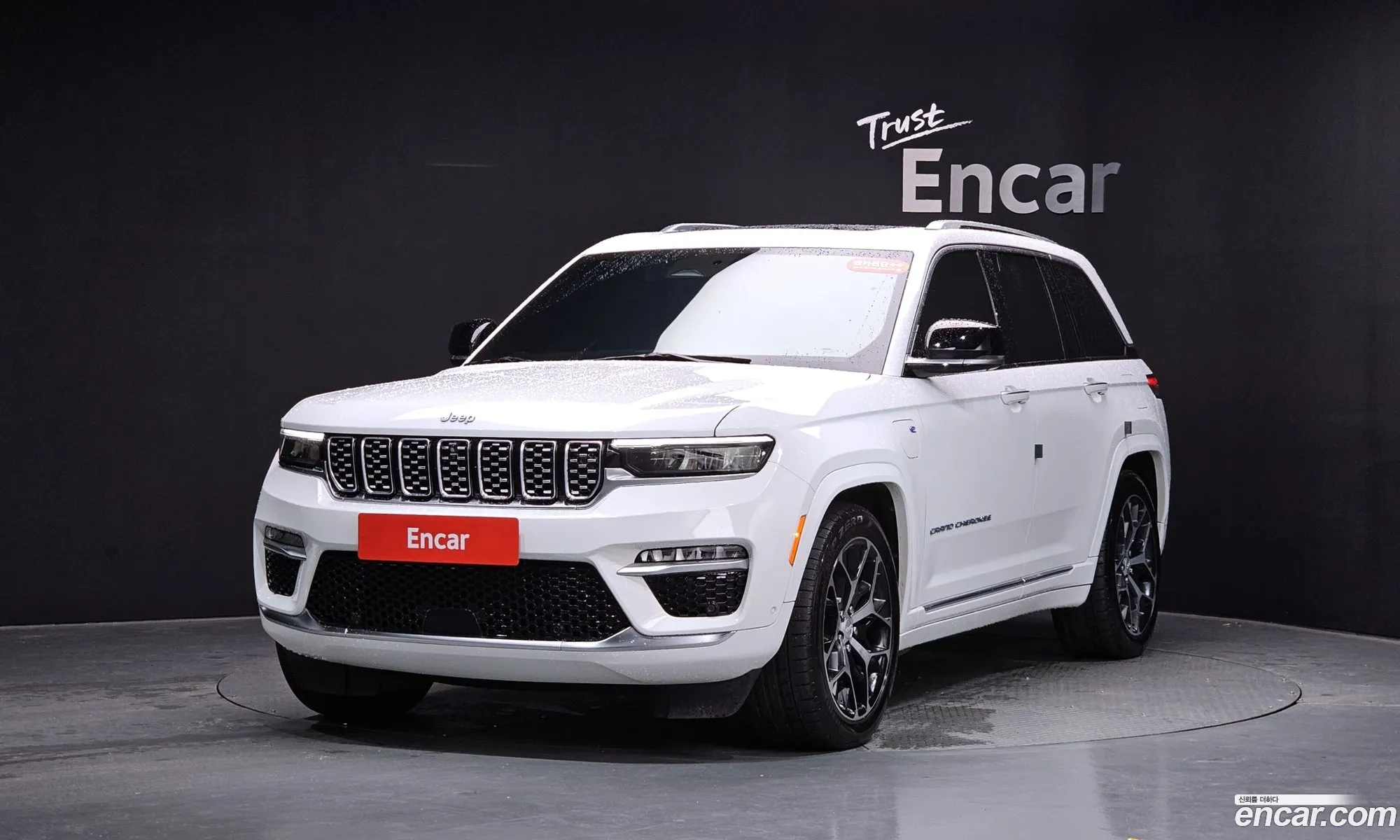 Jeep Grand Cherokee 2023 — 33