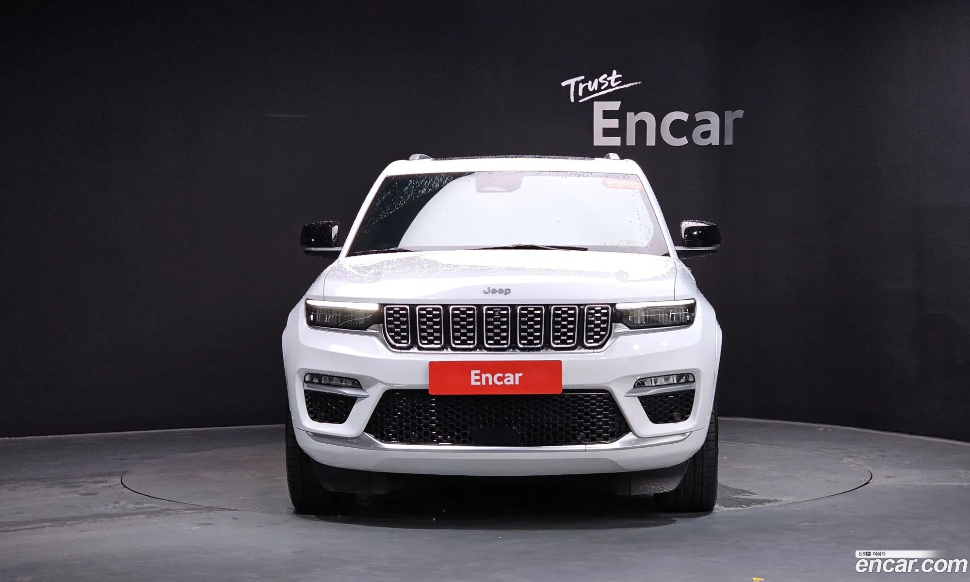 Jeep Grand Cherokee 2023 — 16