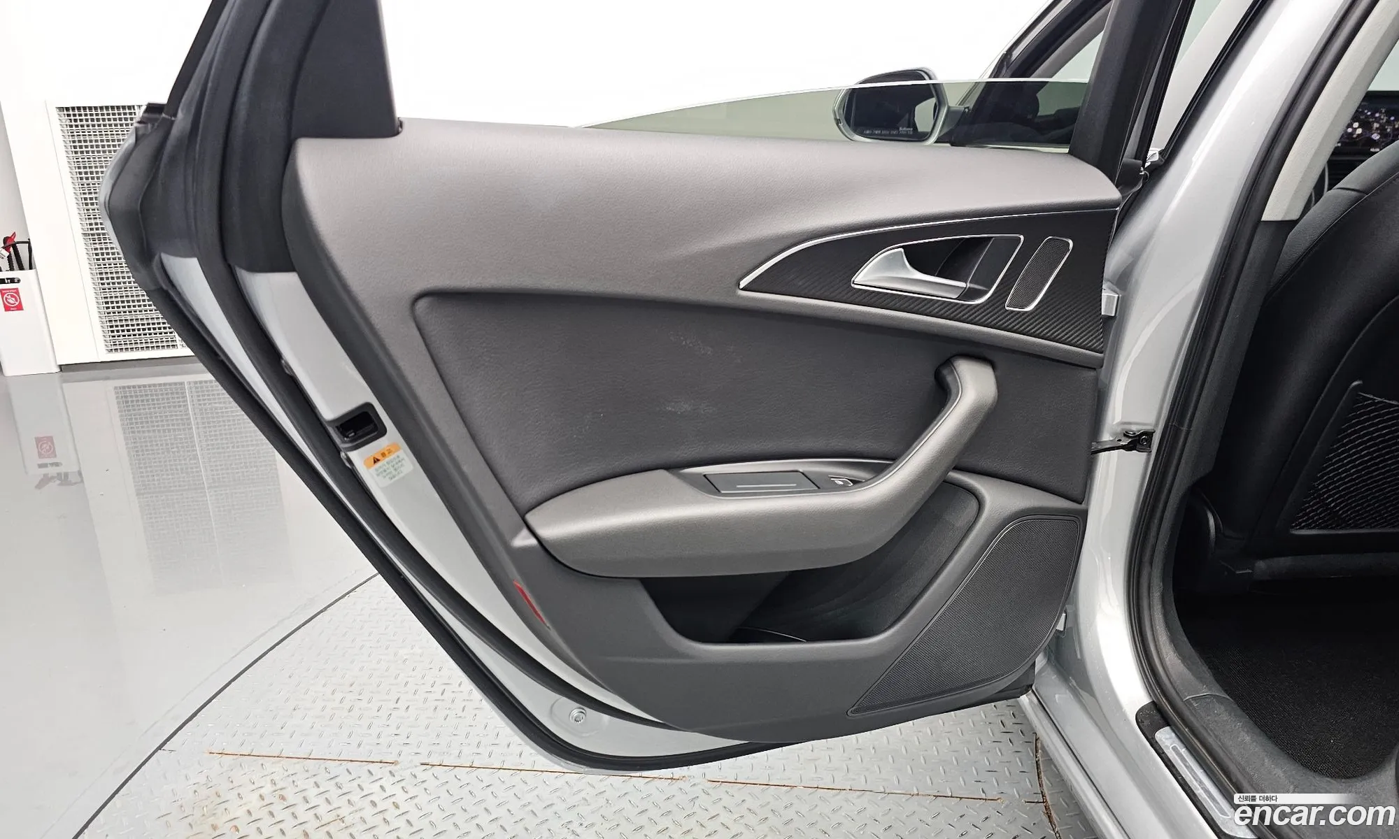 Audi A6 2014 — 12