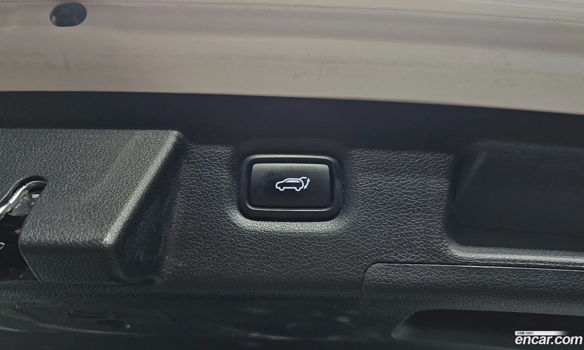 Hyundai Santa Fe 2023 — 18