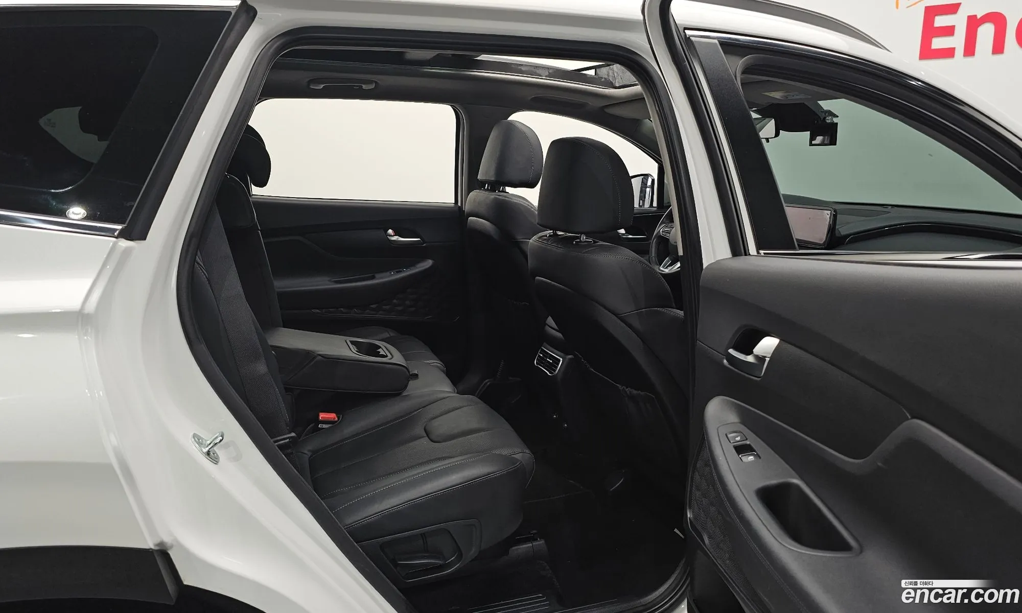 Hyundai Santa Fe 2023 — 12