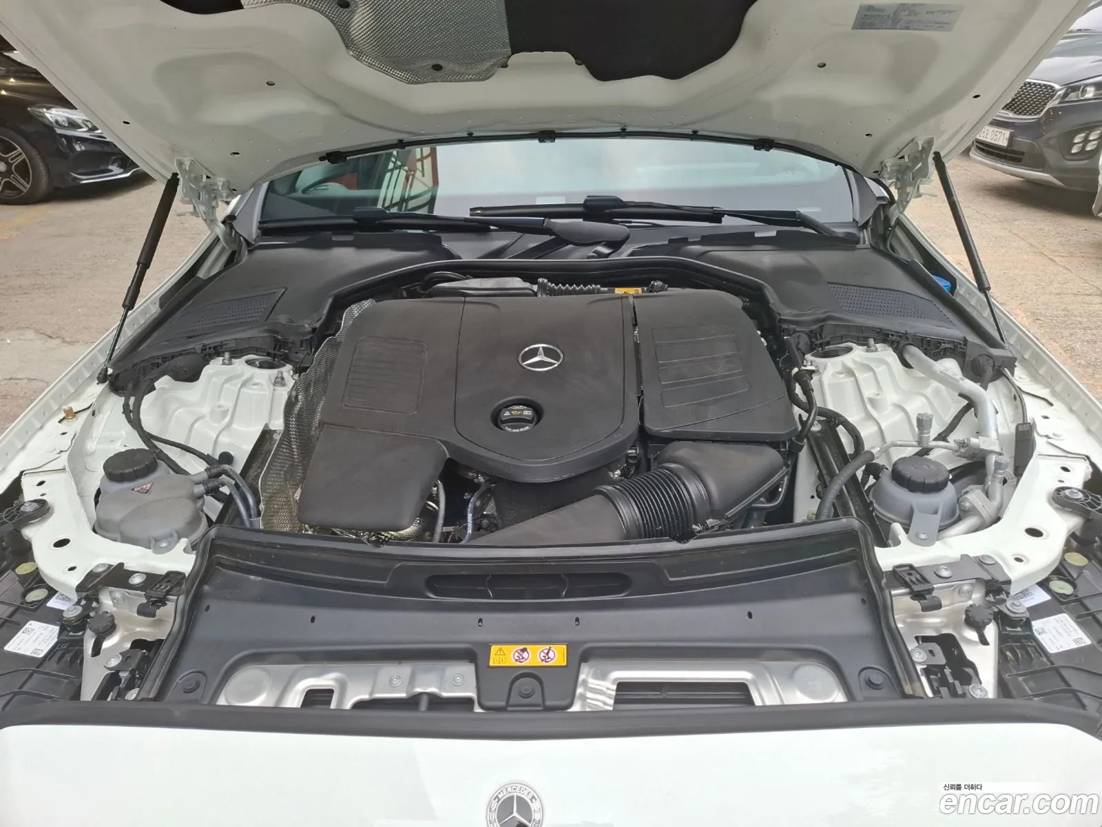 Mercedes-Benz C-Class W206 2025 — 4