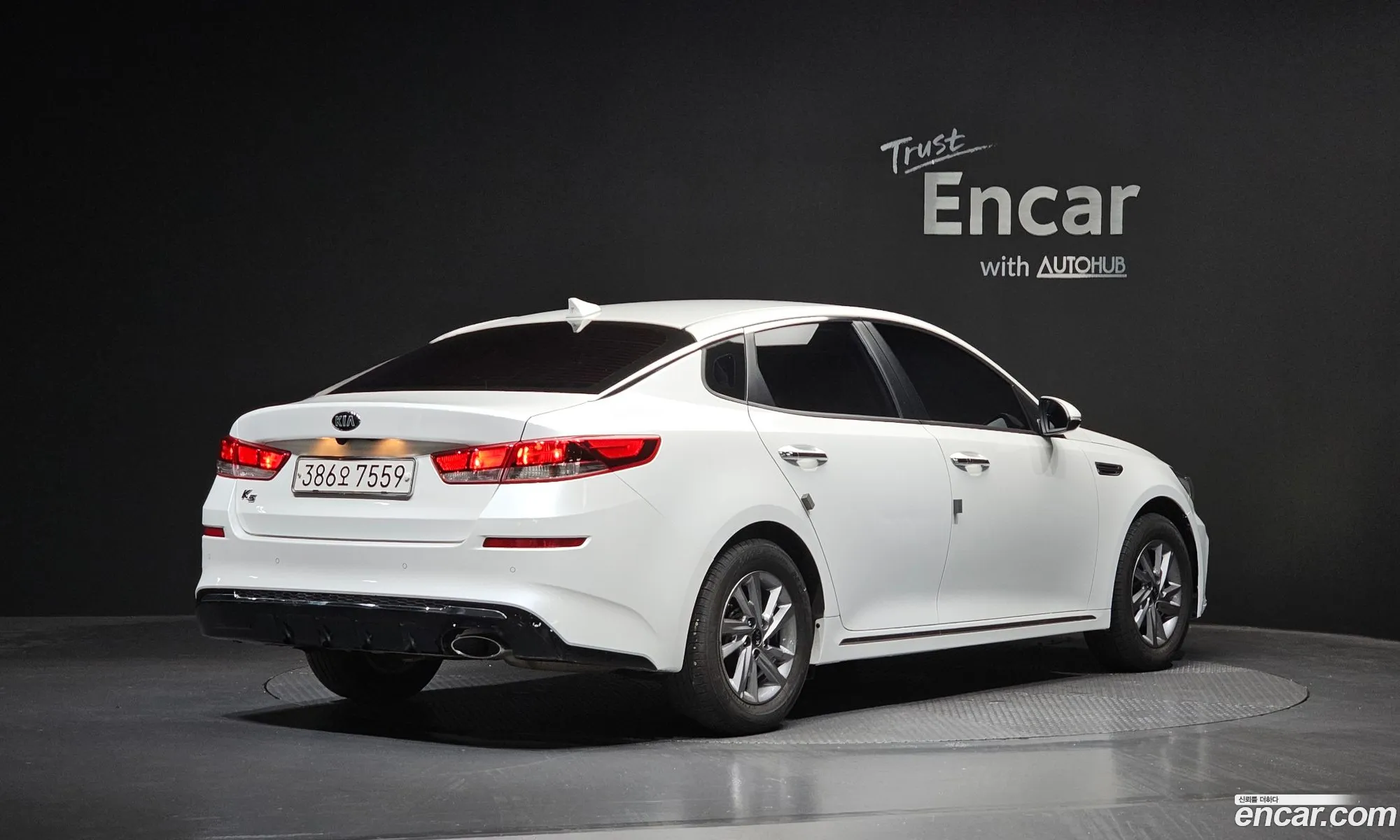 Kia K5 2019 — 11