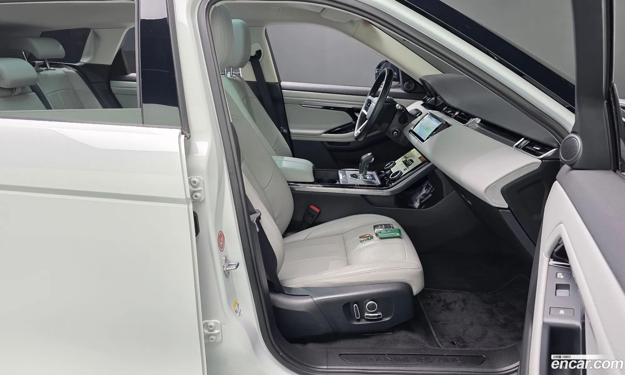 Land Rover Range Rover Evoque 2021 — 10