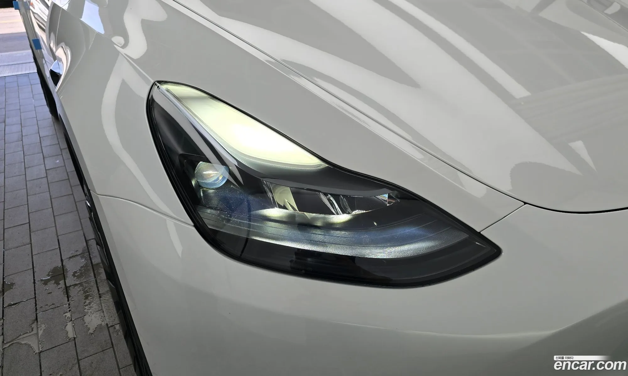 Tesla Model Y 2024 LRWYGCFS1RC425499 — 15
