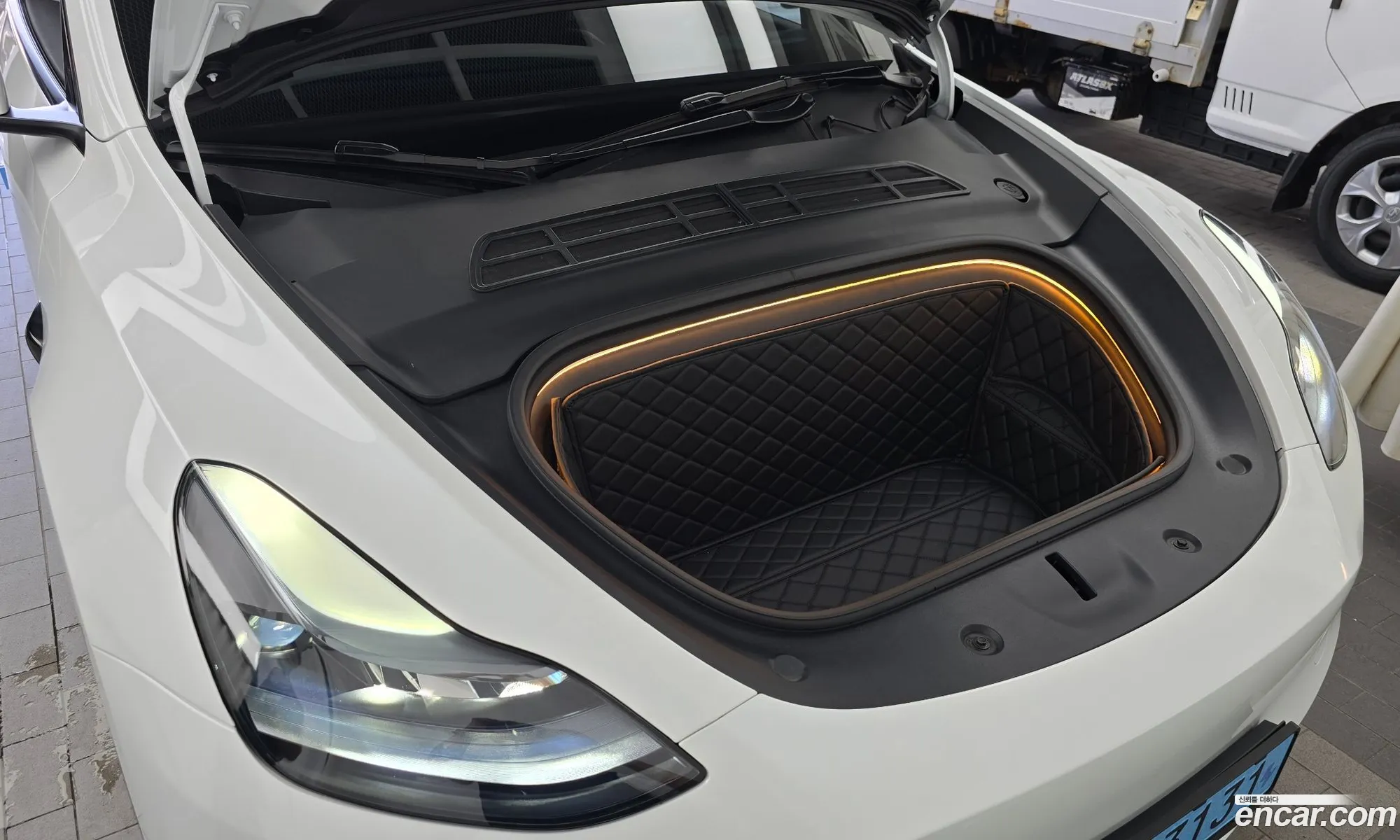Tesla Model Y 2024 LRWYGCFS1RC425499 — 7