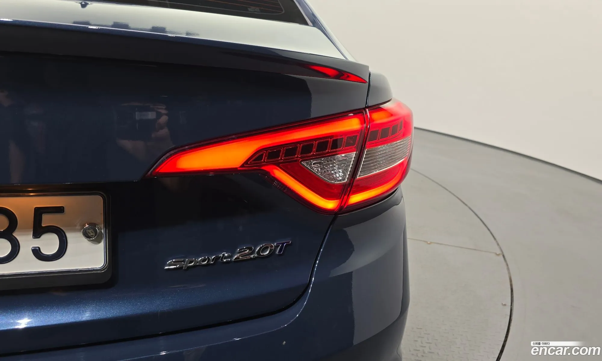 Hyundai LF Sonata 2016 — 12