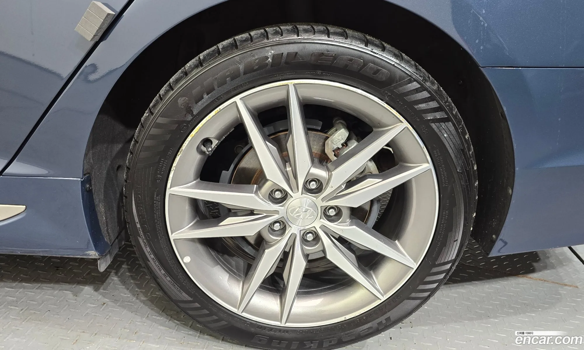 Hyundai LF Sonata 2016 — 20