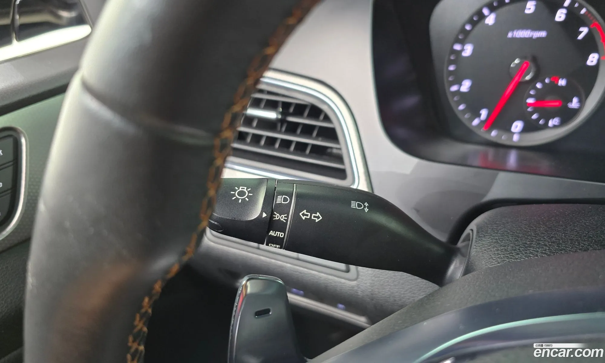 Hyundai LF Sonata 2016 — 26