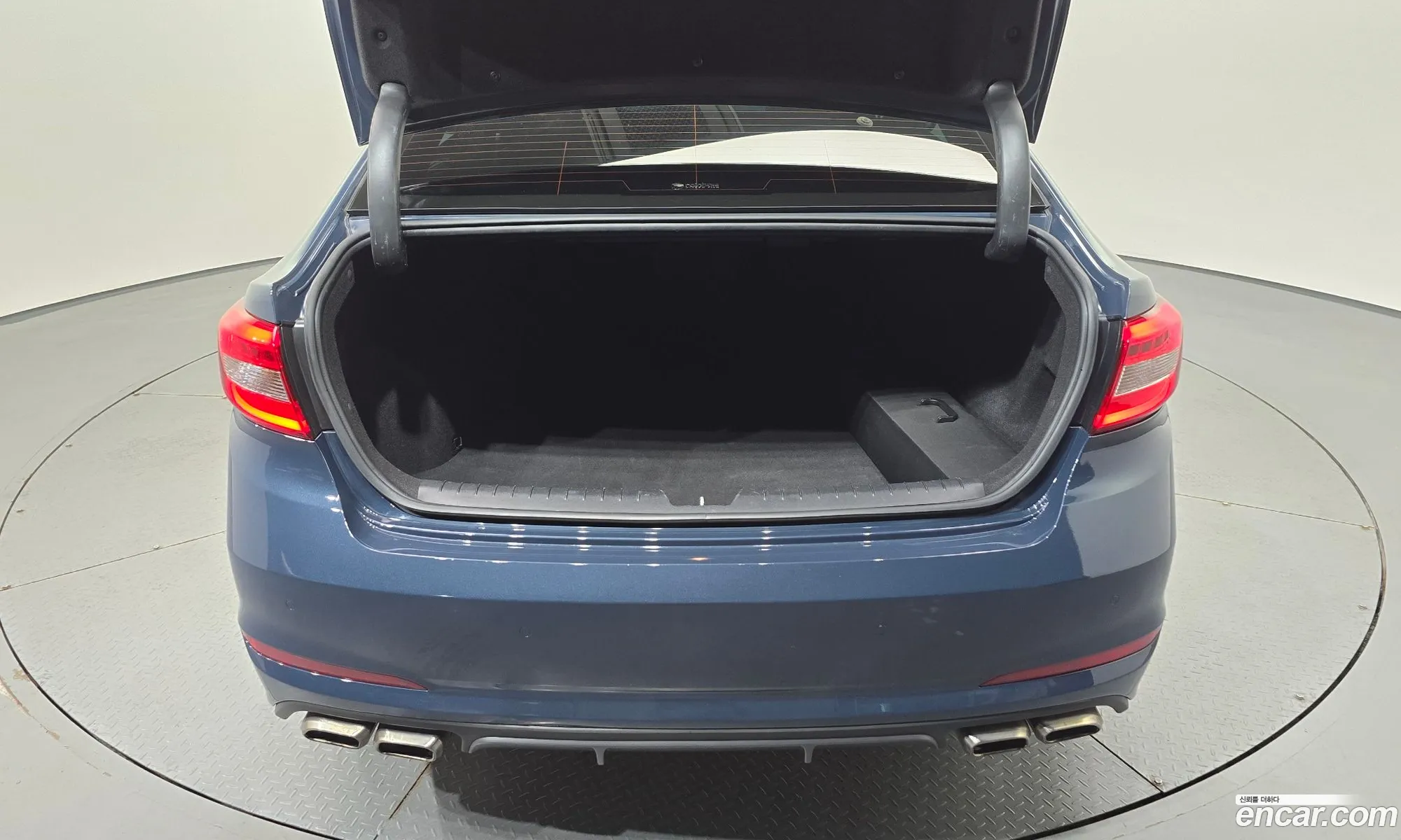 Hyundai LF Sonata 2016 — 13